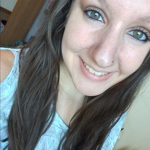 Meet your Posher, Kelly